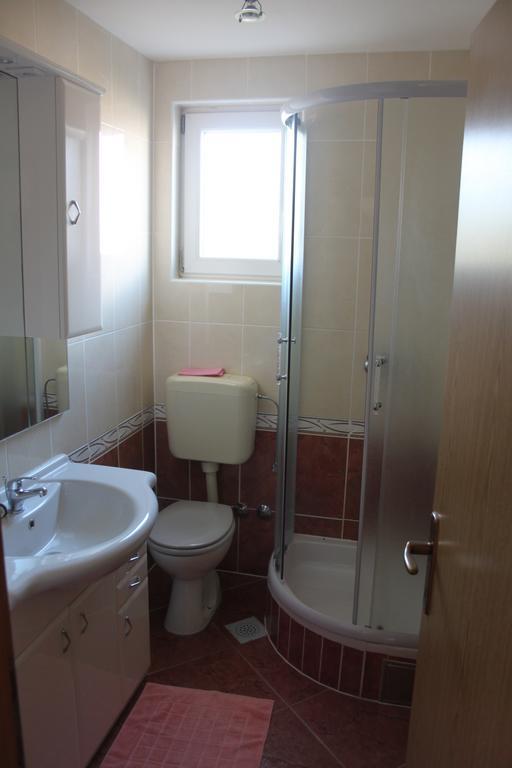 Apartments Miletic J-I Vodice Szoba fotó