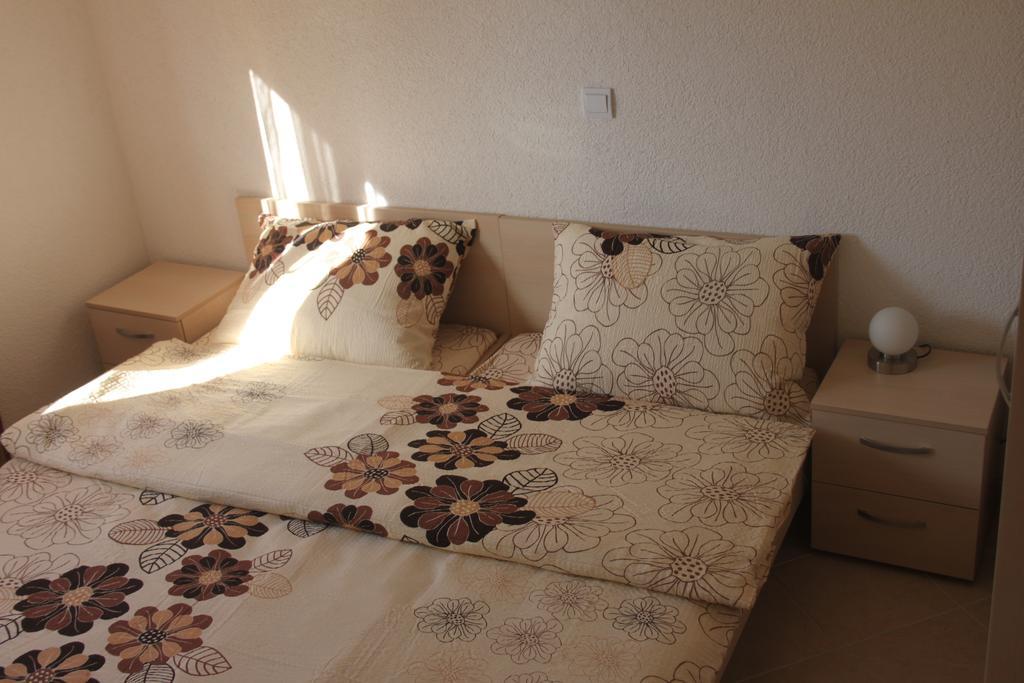 Apartments Miletic J-I Vodice Szoba fotó